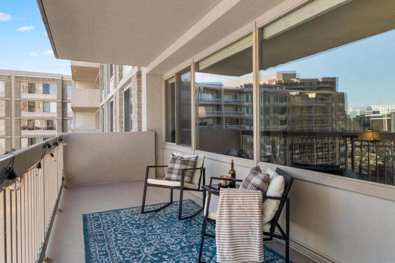 Urbandelight Crystal City Mins To Dc Free Parking Arlington Exterior foto
