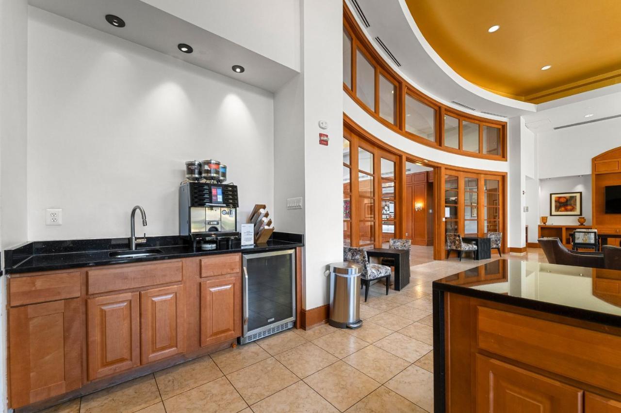 Urbandelight Crystal City Mins To Dc Free Parking Arlington Exterior foto